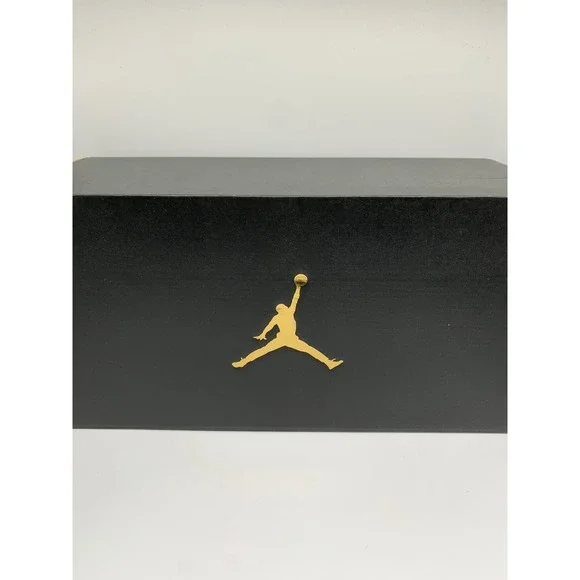 Air Jordan Hydro XI‎ Retro Bred Slides Size 8